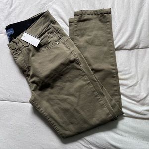 DEMOCRACY JEANS SIZE 6